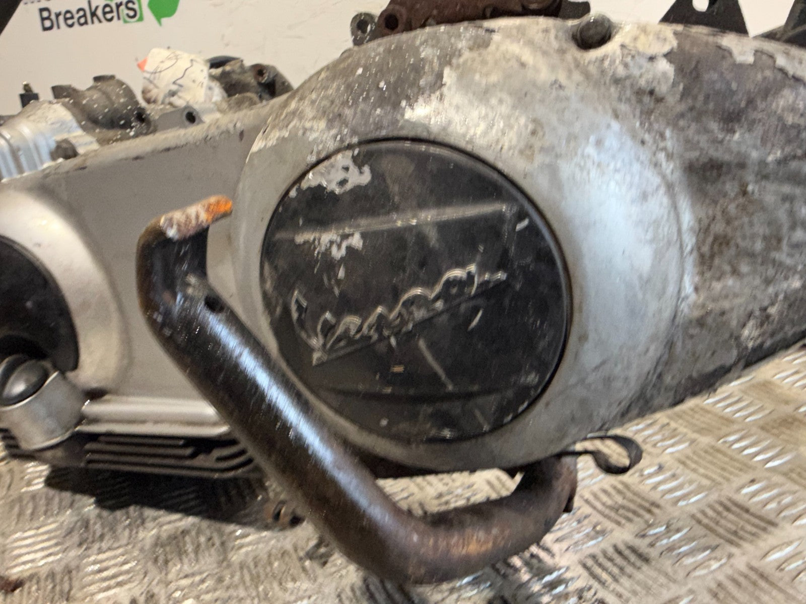 PIAGGIO VESPA GTS 125 GTS125 ENGINE YEAR 2012 (CMB1261)