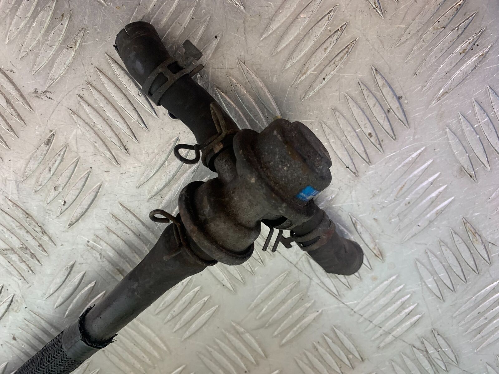 KAWASAKI Z750 ZR750 ZR-7S AIR VALVE  YEAR 1999-05 (CMB1135)
