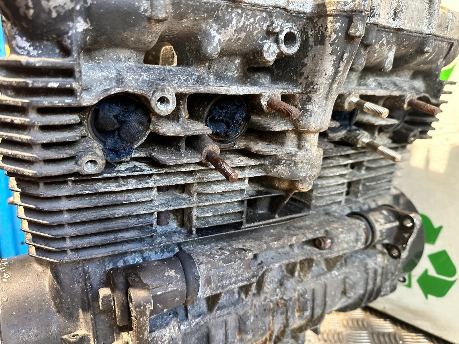 KAWASAKI Z750 ZR750 ZR-7S ENGINE YEAR 1999-05 (CMB1135)
