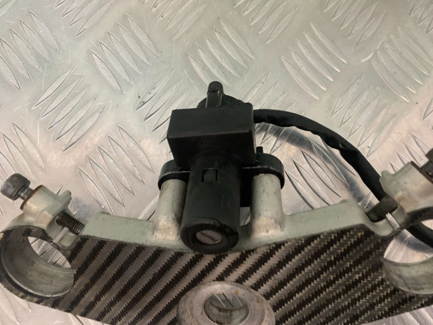 HONDA CBR 400 NC23 TRI-ARM TOP YOKE  YEAR 1987-89 (STOCK 969)