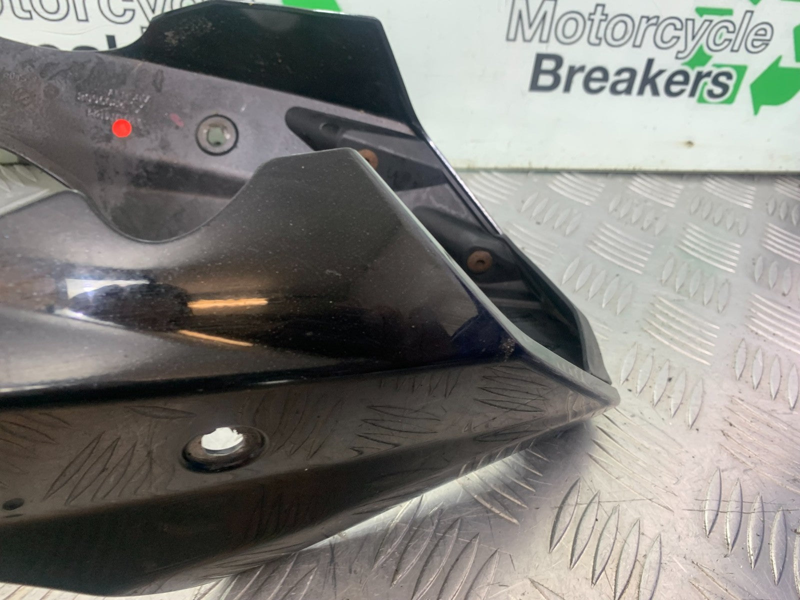 TRIUMPH 675 STREET TRIPLE BELLYPAN   2013-2016 (CMB1186)