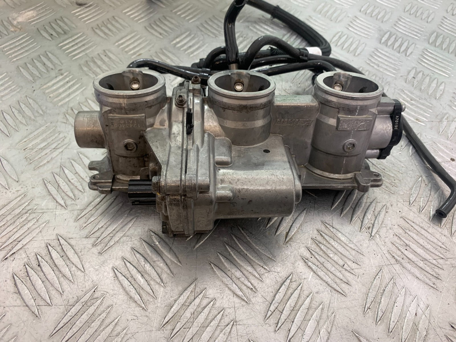 TRIUMPH TIGER 800 XRT THROTTLE BODIES   2018-2020 (CMB1193)
