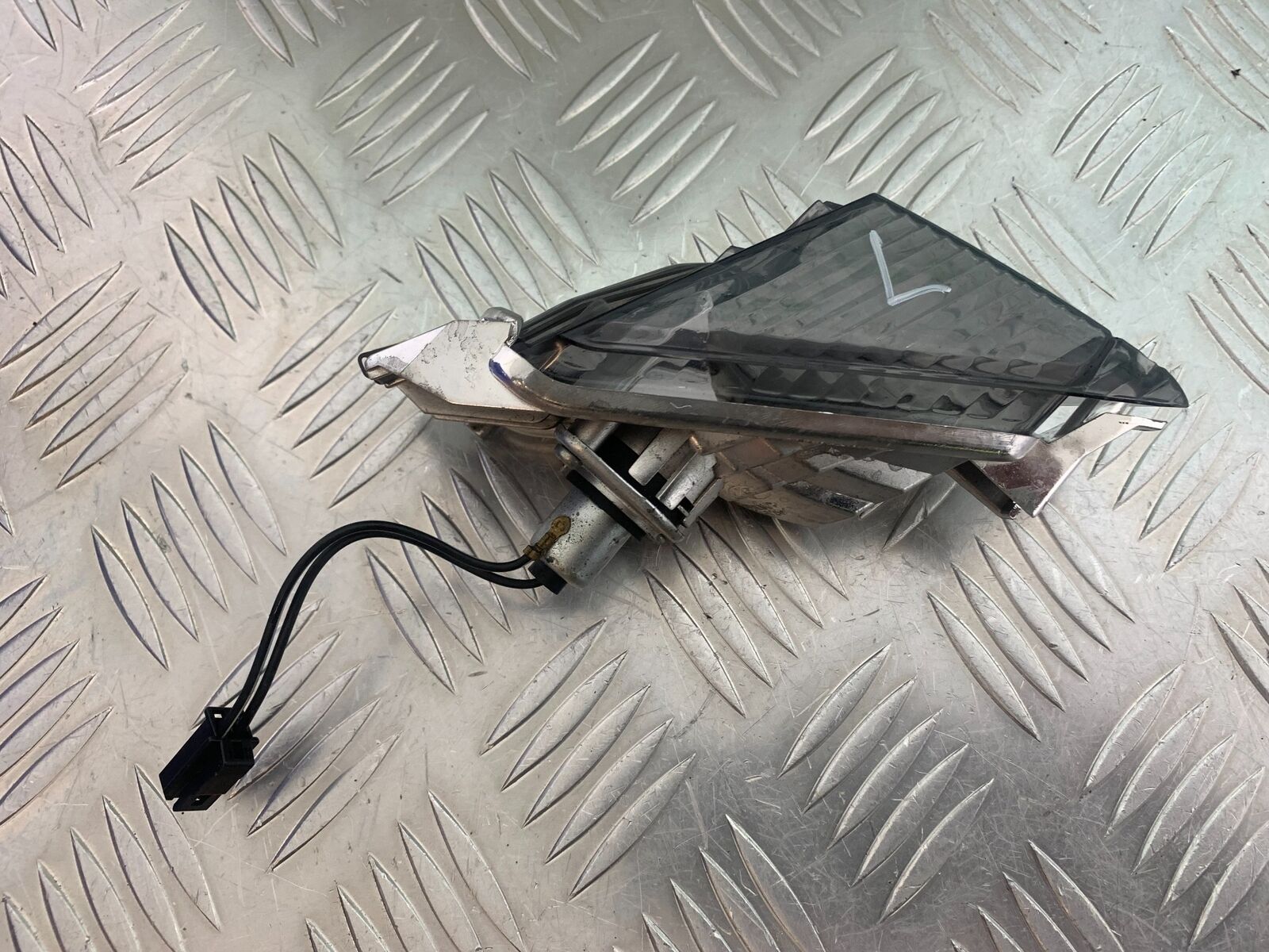 SUZUKI GSXR1000 GSXR 1000 LEFT REAR INDICATOR  2009-2016 (CMB1049)