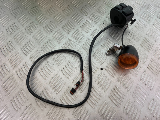HARLEY DAVIDSON FXS BLACKLINE 1585 RIGHT SWITCH GEAR  YEAR 2012 (CMB1147)