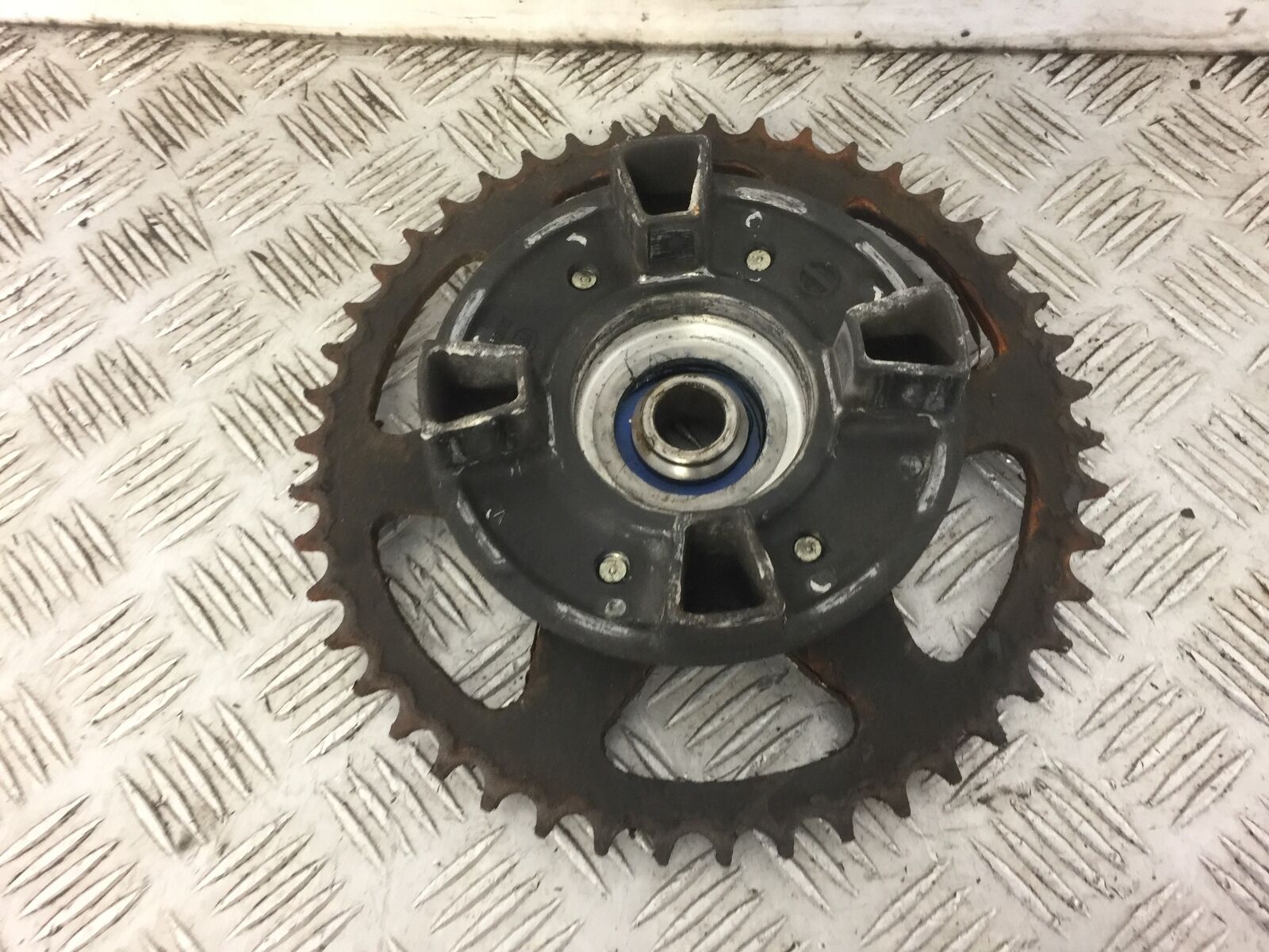 KAWASAKI 650 VERSYS SPROCKET CARRIER YEAR 2011 (STOCK 478) ABS