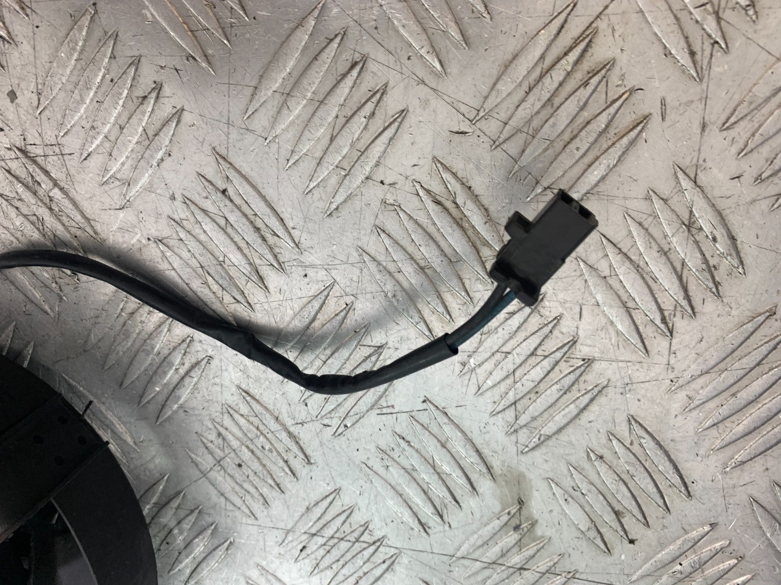 HONDA VT700 VT 700 SHADOW RADIATOR FAN   YEAR 1984-85 (CMB1328)
