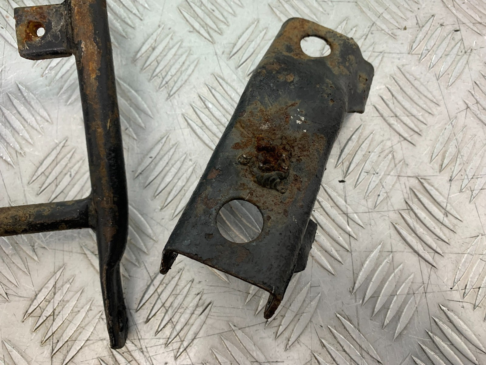 QINGQI QM125 GY-2B ENGINE BRACKETS   YEAR 2016 (CMB1228)