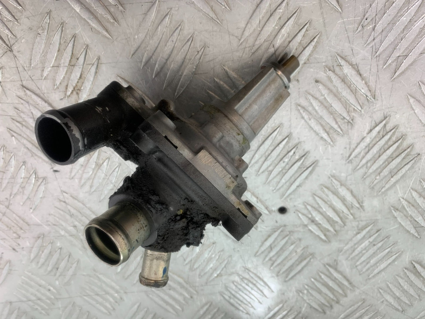 HONDA CBR1000 rr FIREBLADE WATER PUMP  2008-2011 (CMB1253)