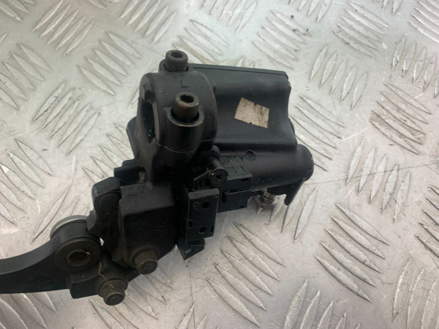 KAWASAKI ZZR1100 D CLUTCH MASTER CYLINDER  YEAR 1993-2001 (CMB1164)
