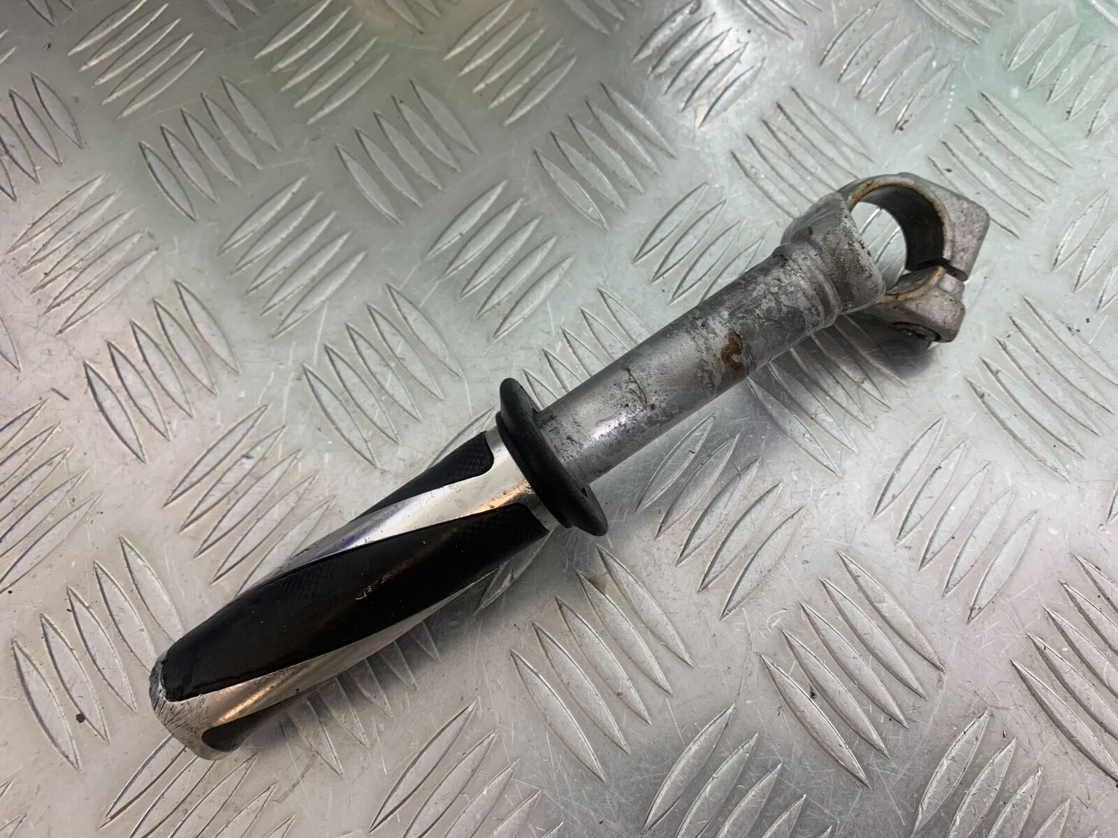 HONDA CBR125 CBR 125 LEFT HANDLEBAR YEAR 2004-06  (CMB1040)