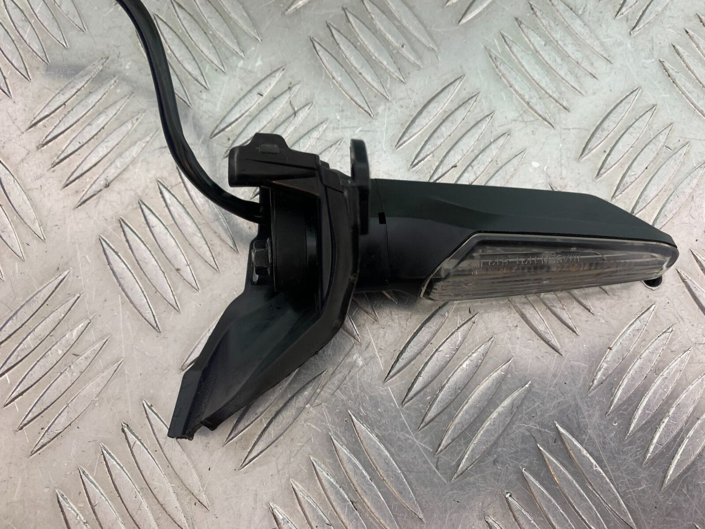 HONDA CRF1000 (DCT) AFRICA TWIN FRONT RIGHT INDICATOR    YEAR 2017 (CMB1030)