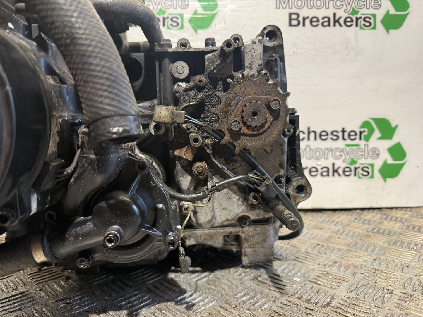 KAWASAKI GPZ600 GPZ 600 R ENGINE YEAR 1988-90  (CMB1258)