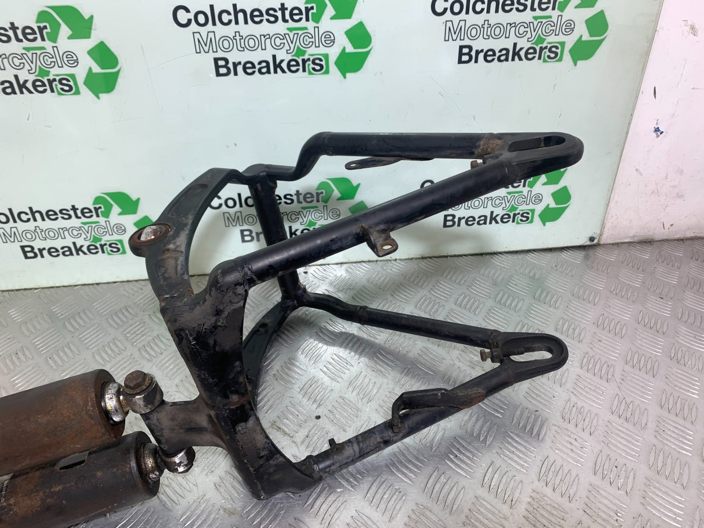 HARLEY DAVIDSON FXS BLACKLINE 1585 SWINGARM AND SHOCKS   YEAR 2012 (CMB1147)