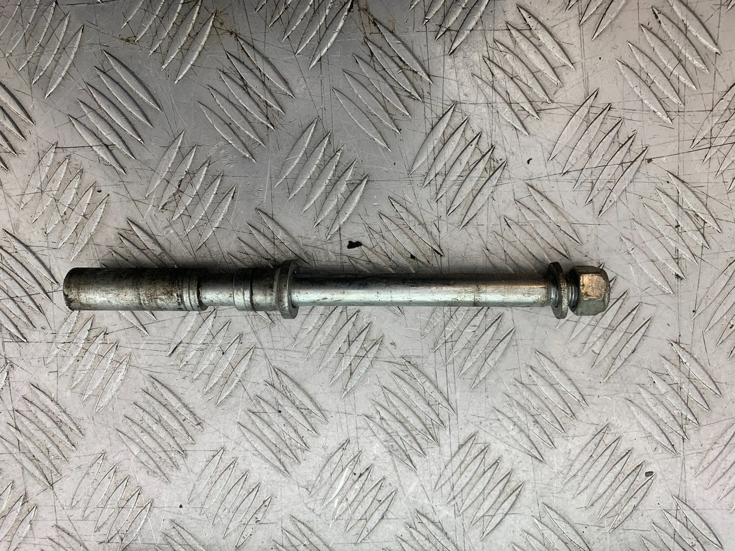 BSA 650 GOLD STAR SWINGARM SPINDLE   YEAR 2022-2025 (CMB1262)