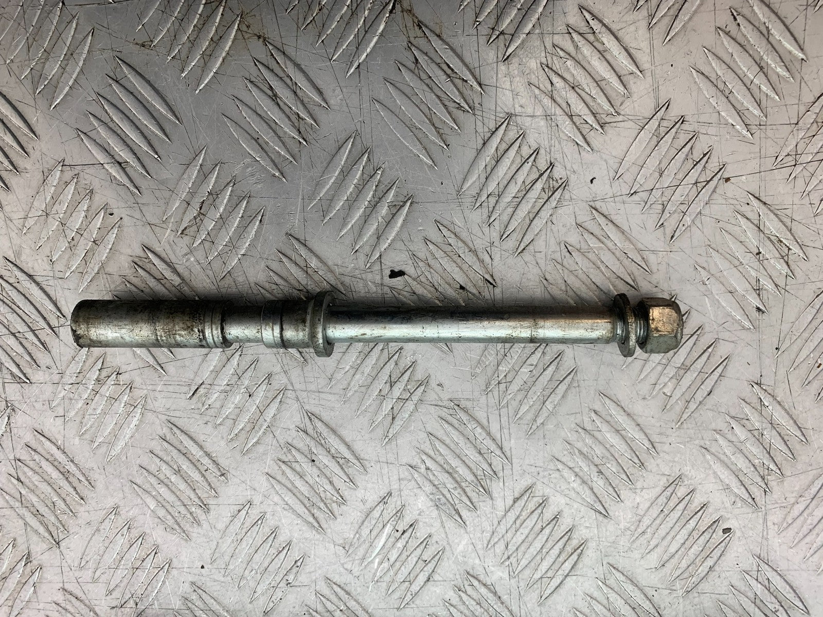 BSA 650 GOLD STAR SWINGARM SPINDLE   YEAR 2022-2025 (CMB1262)