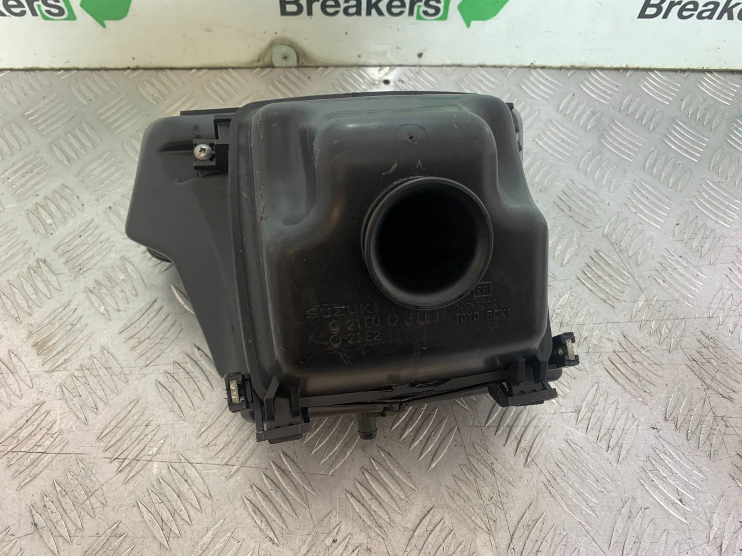 SUZUKI RF900 RF 900 AIRBOXYEAR 1994-1999 CMB1326