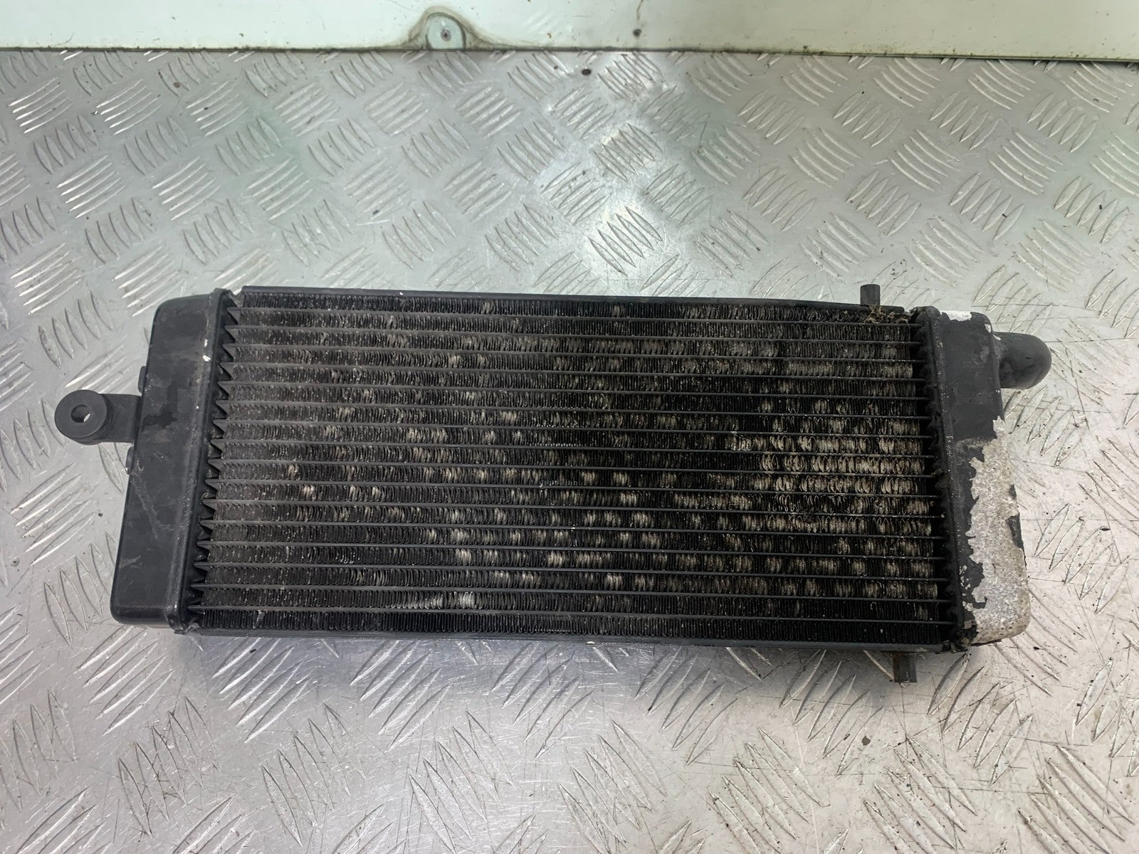 HONDA VT750 SHADOW RADIATOR  YEAR 2003-2004 (CMB1265)
