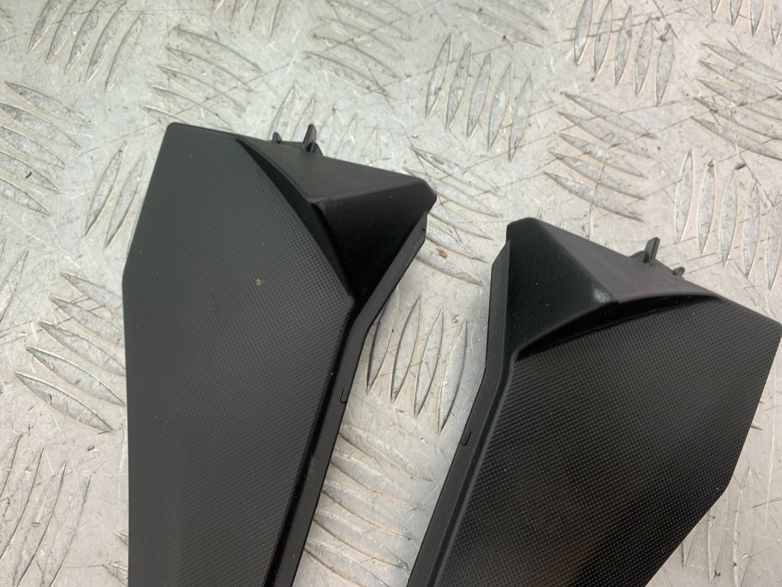 KAWASAKI ZX10R ZX10 R TOP FAIRING INFILL PANELS   2008-2010 (CMB1301)