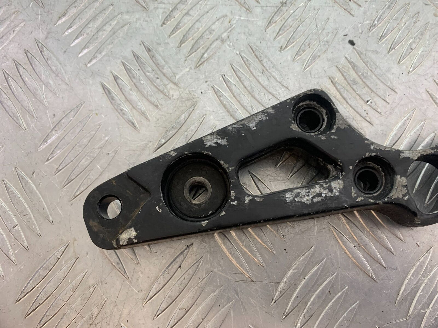 YAMAHA XS1100 MIDNIGHT SPECIAL RIGHT HANGER   YEAR 1980-1982 (CMB1122)