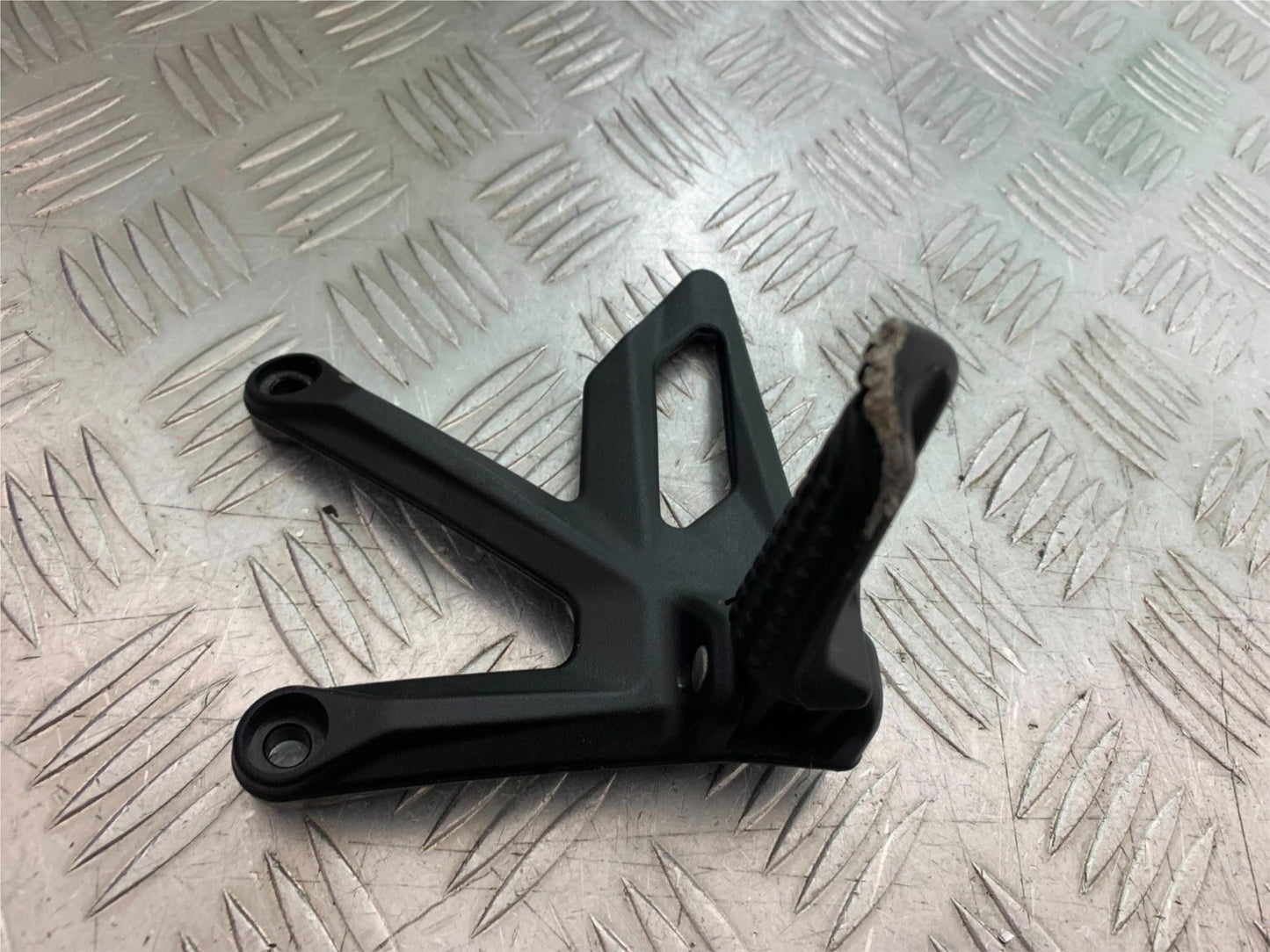 KTM 1290 SUPER DUKE R FRONT LEFT HANGER AND PEG  YEAR 2020-2024 (CMB1272)