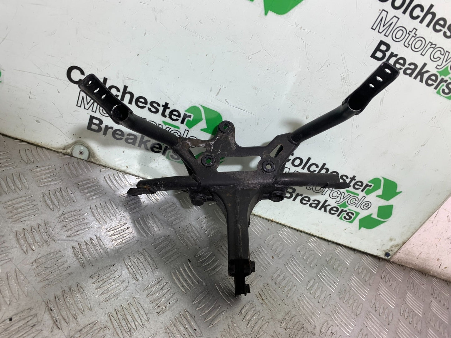TRIUMPH 955I SPRINT RS FAIRING BRACKET YEAR 1999-03 (CMB1313)