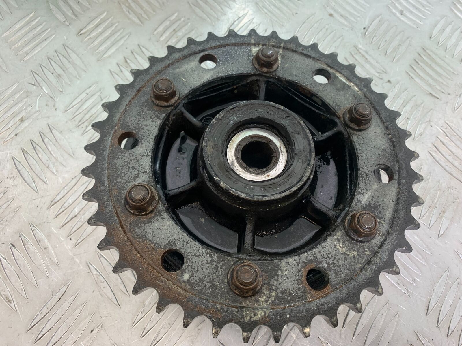 YAMAHA FJ1100 FJ 1100 SPROCET CARRIER  YEAR 1984-1985 (CMB1101)