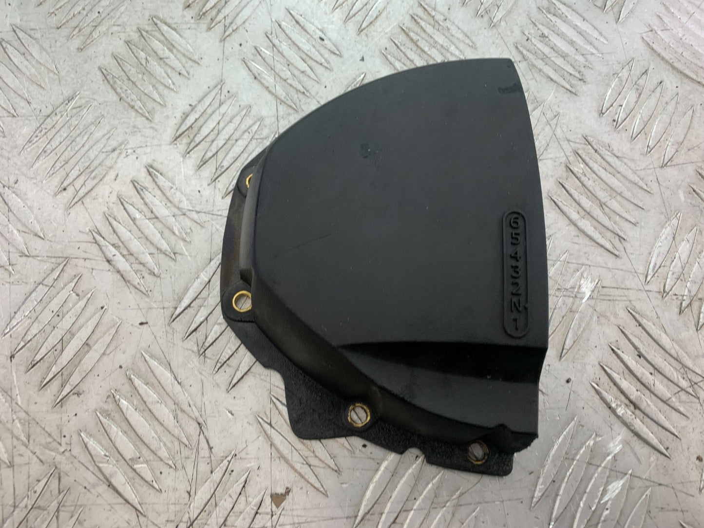 TRIUMPH SPEED TRIPLE R 1050 SPROCKET COVER   2009 (CMB1183)
