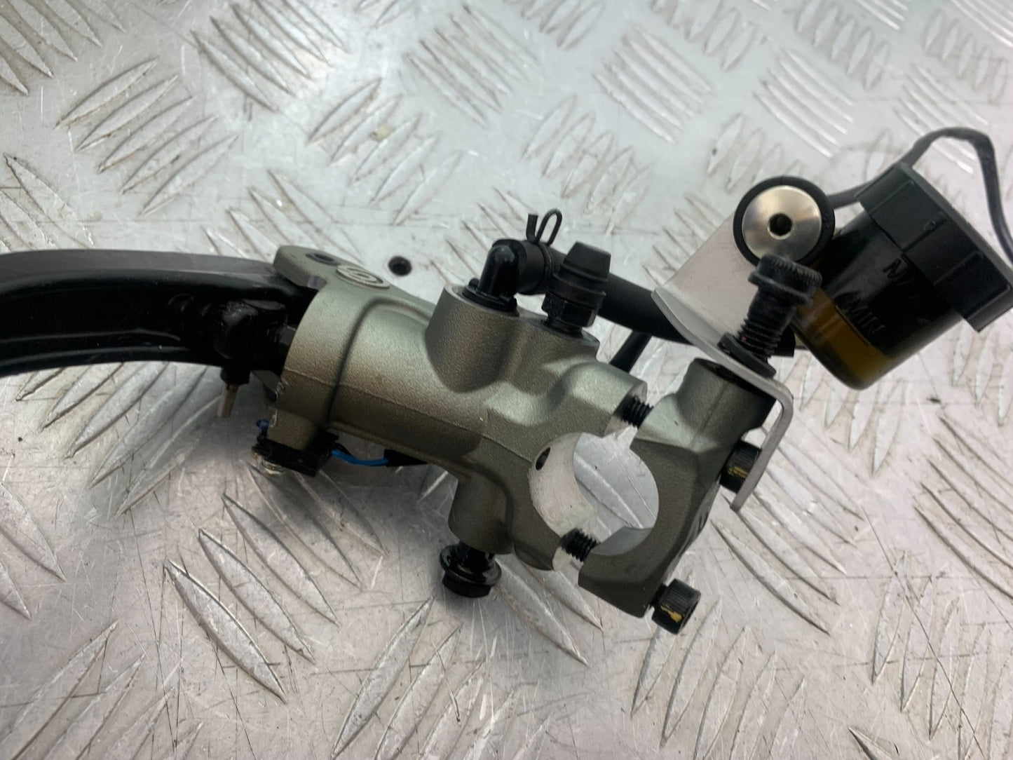 DUCATI 937 MONSTER CLUTCH MASTER CYLINDER  YEAR 2021-2024 (CMB1270)
