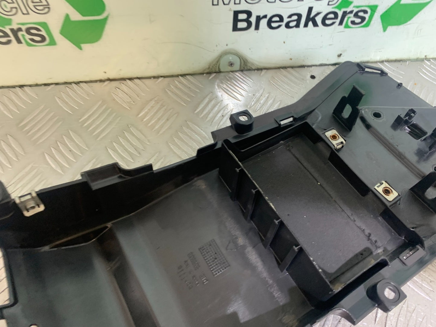 APRILIA RSV4 FACTORY UNDERTRAY   YEAR 2009-2012 (CMB1224)