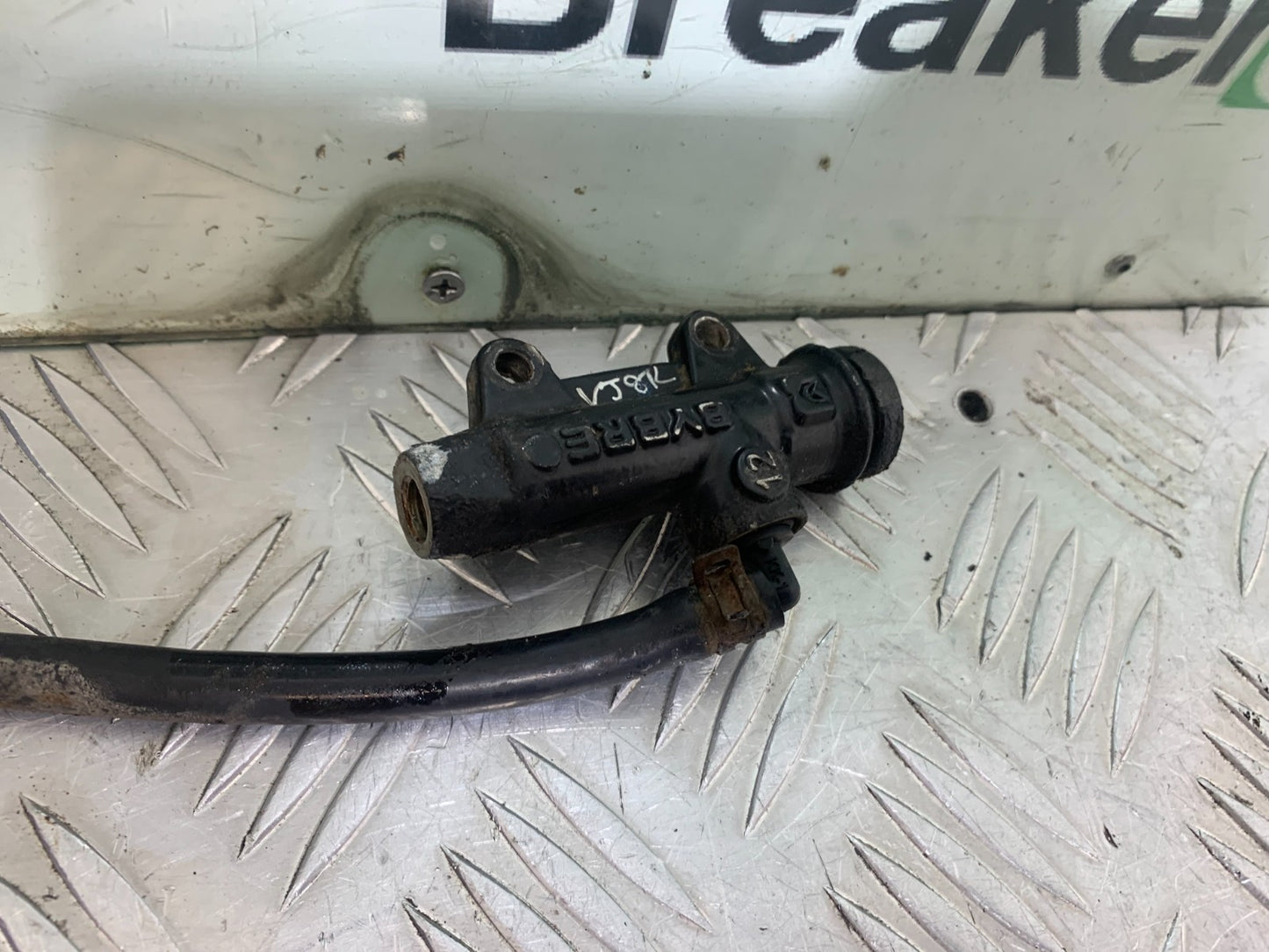 ROYAL ENFIELD HIMALAYAN 411 REAR MASTER CYLINDER  YEAR 2018-2023 (CMB1322)