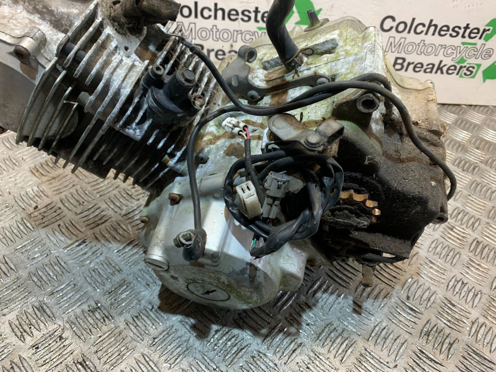 YAMAHA SR125 SR 125 ENGINE YEAR 1996-2003 (CMB1021)