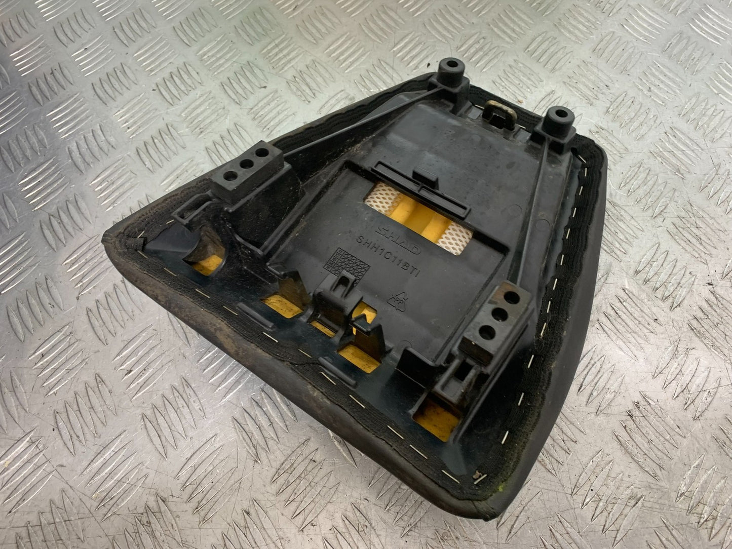 HONDA CBF600 CBF 600 REAR SEAT   YEAR 2004-07  (CMB1305)