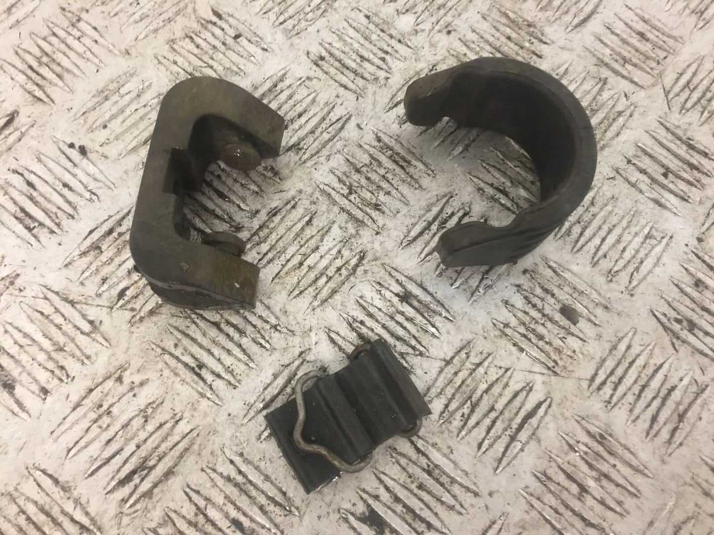 YAMAHA YZF250 YZF 250 BRACKETS  YEAR 2004 (STOCK 792)