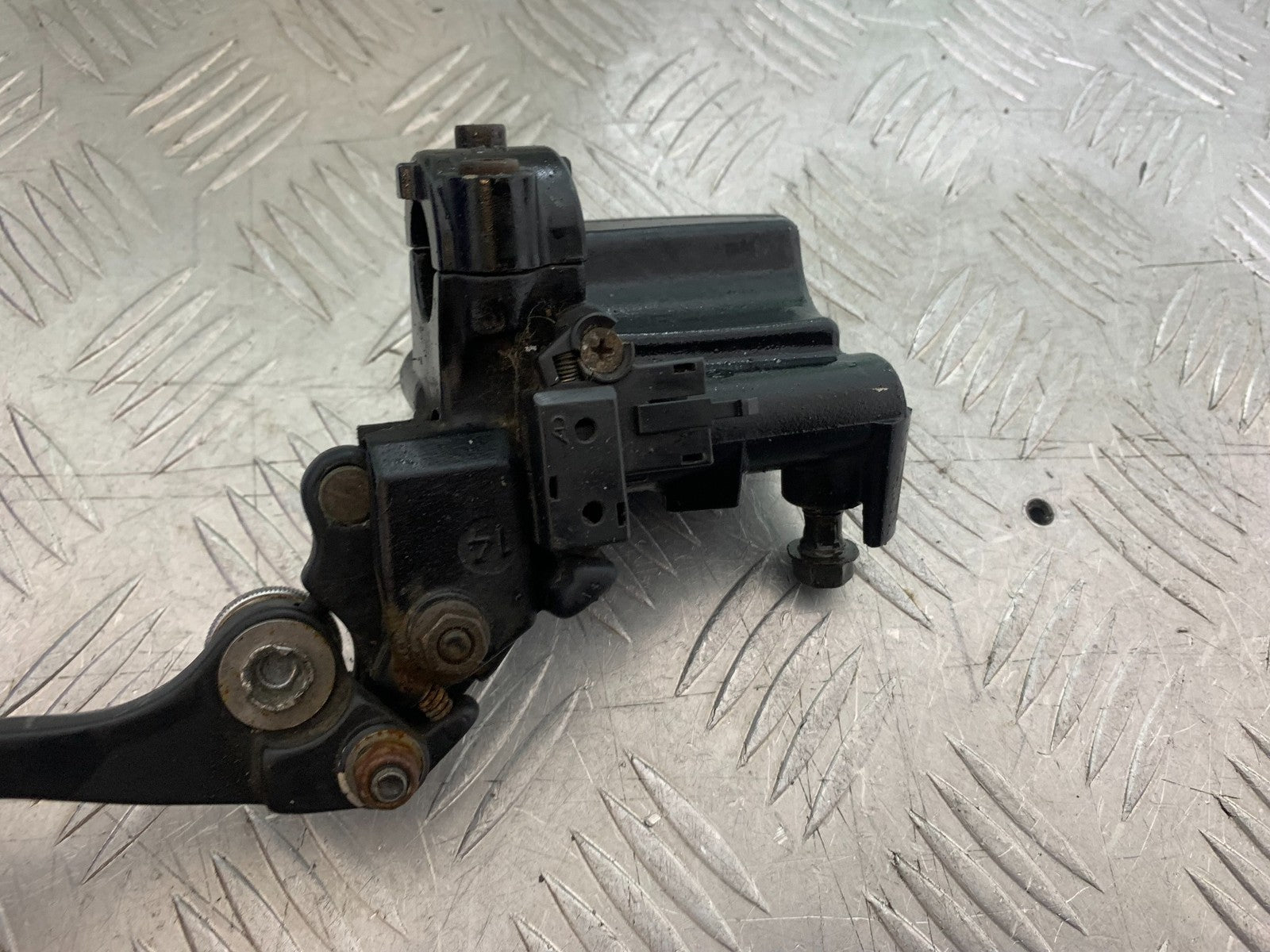 TRIUMPH TROPHY 900 CLUTCH MASTER CYLINDER  YEAR 1991-95 (CMB1251)