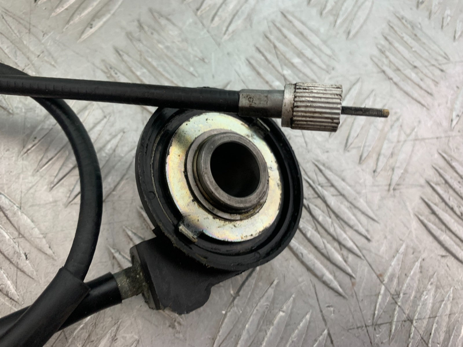 SUZUKI RF900 RF 900  SPEEDO DRIVE AND CABLE YEAR 1994-1999 CMB1326
