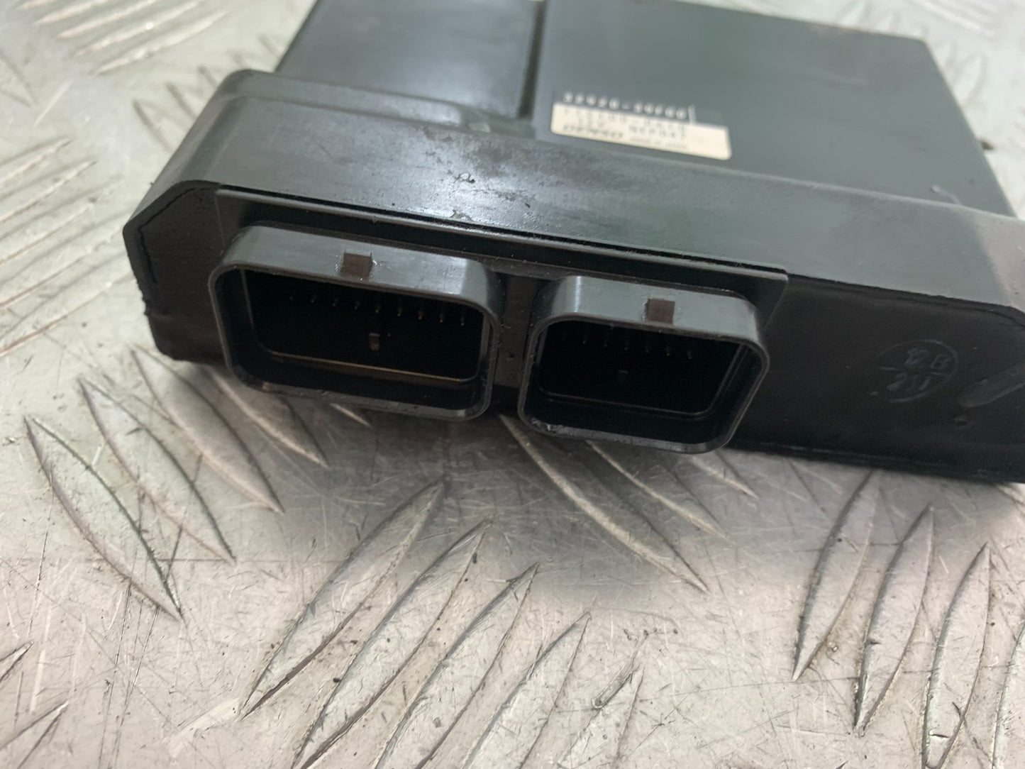 SUZUKI GSXR600 GSXR 600 K1 K2 K3 ECU  1999-03 (CMB1311)