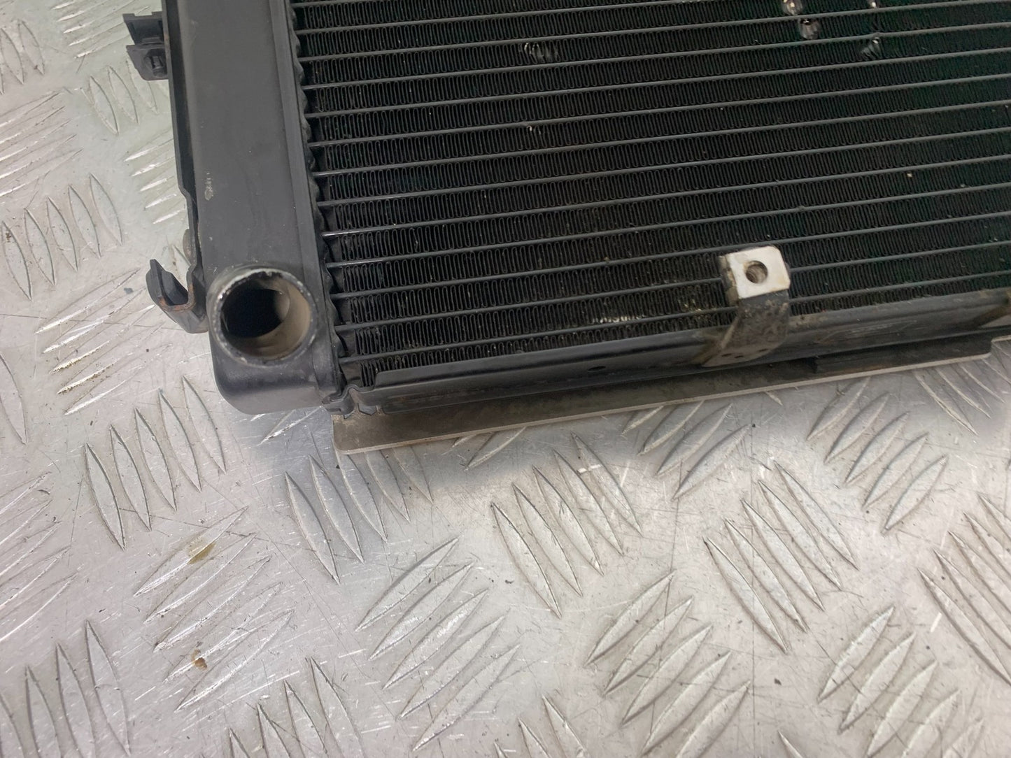 TRIUMPH TIGER 800 XRT RADIATOR  2018-2020 (CMB1193)