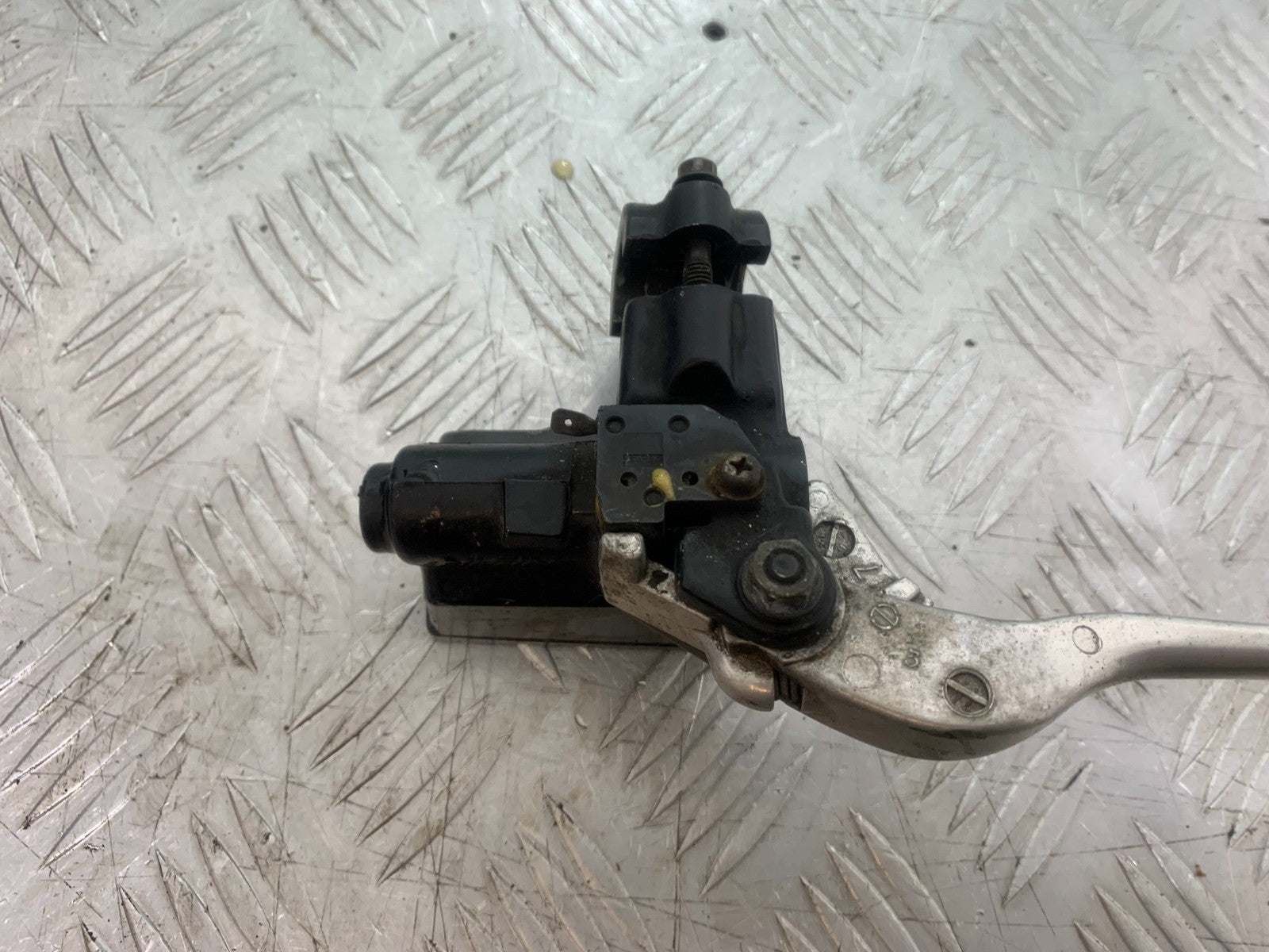 SUZUKI GS500 GS 500 FRONT BRAKE MASTER CYLINDER    YEAR 2001-2008 (CMB1254)