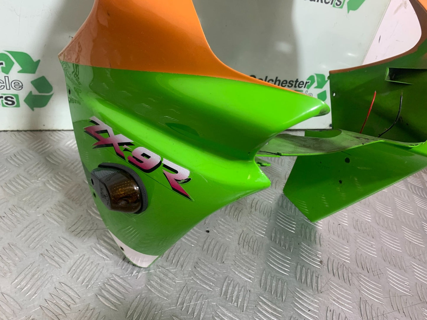 KAWASAKI ZX9R ZX9 E1 TOP FAIRING   YEAR 2000-01 (CMB1171)