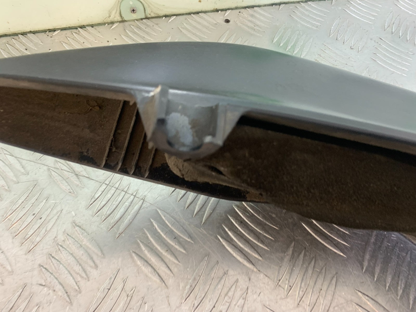 YAMAHA XJR1300 XJR 1300 TAIL PIECE YEAR 1999-2003 (CMB1119)