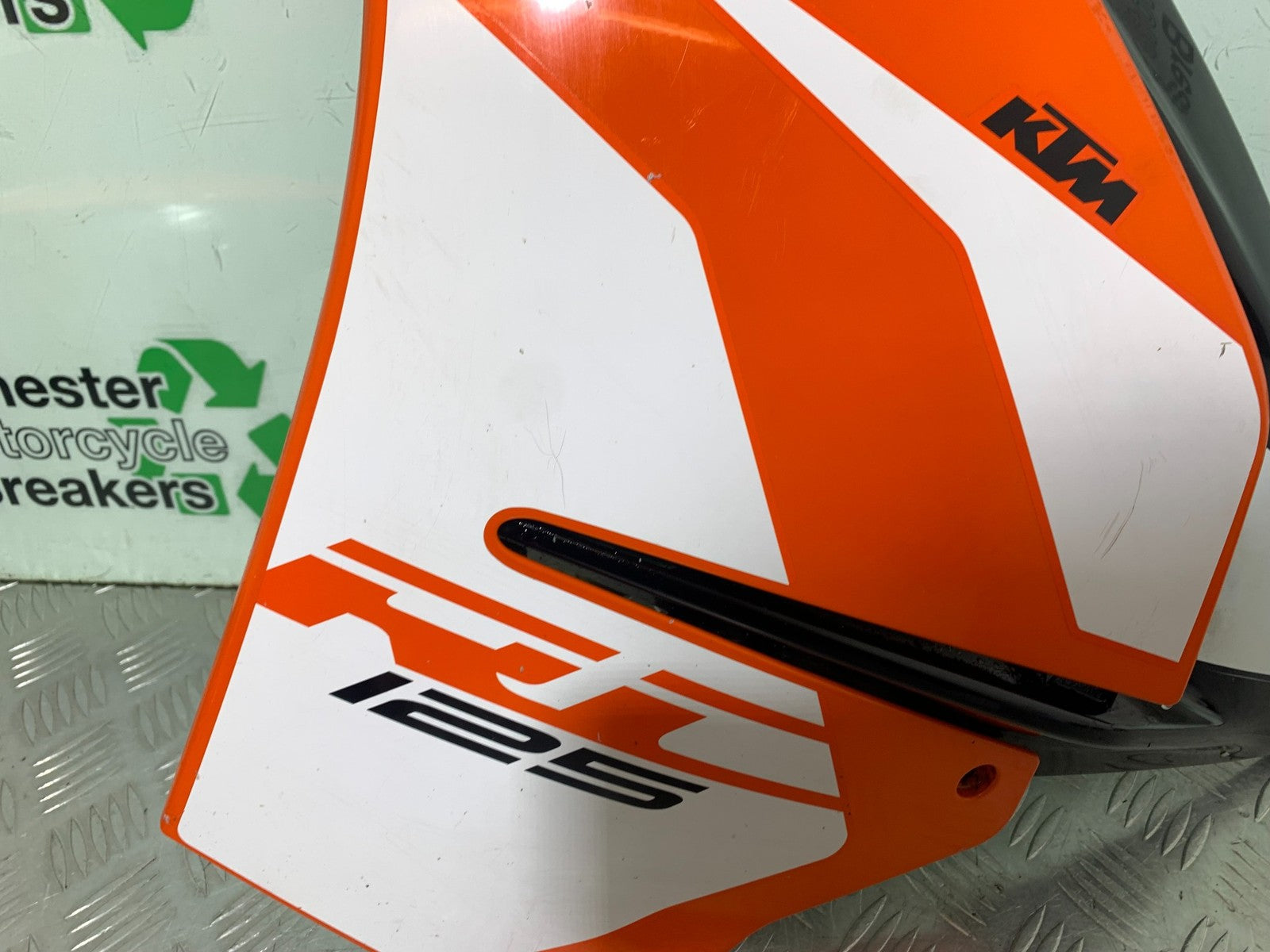 KTM RC125 RC 125 LEFT FAIRING PANEL  YEAR 2017-2022 (CMB 1244)