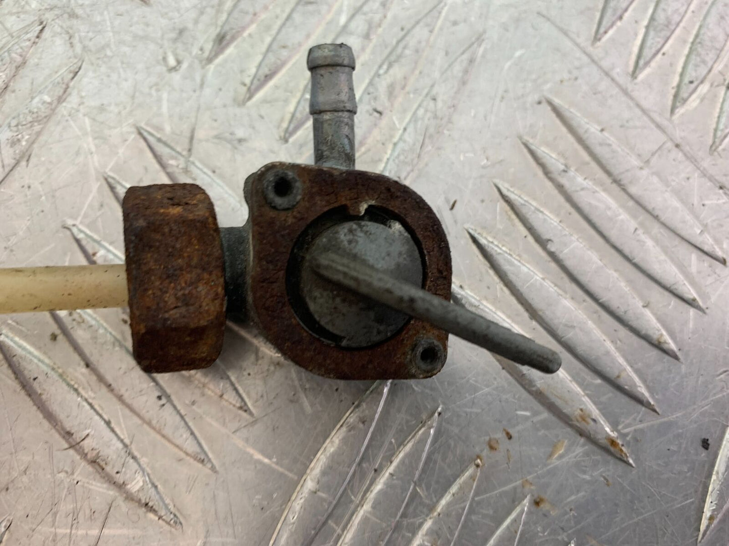 HONDA CX500 CX 500 PETROL TAP  YEAR 1978-81  (CMB1079)