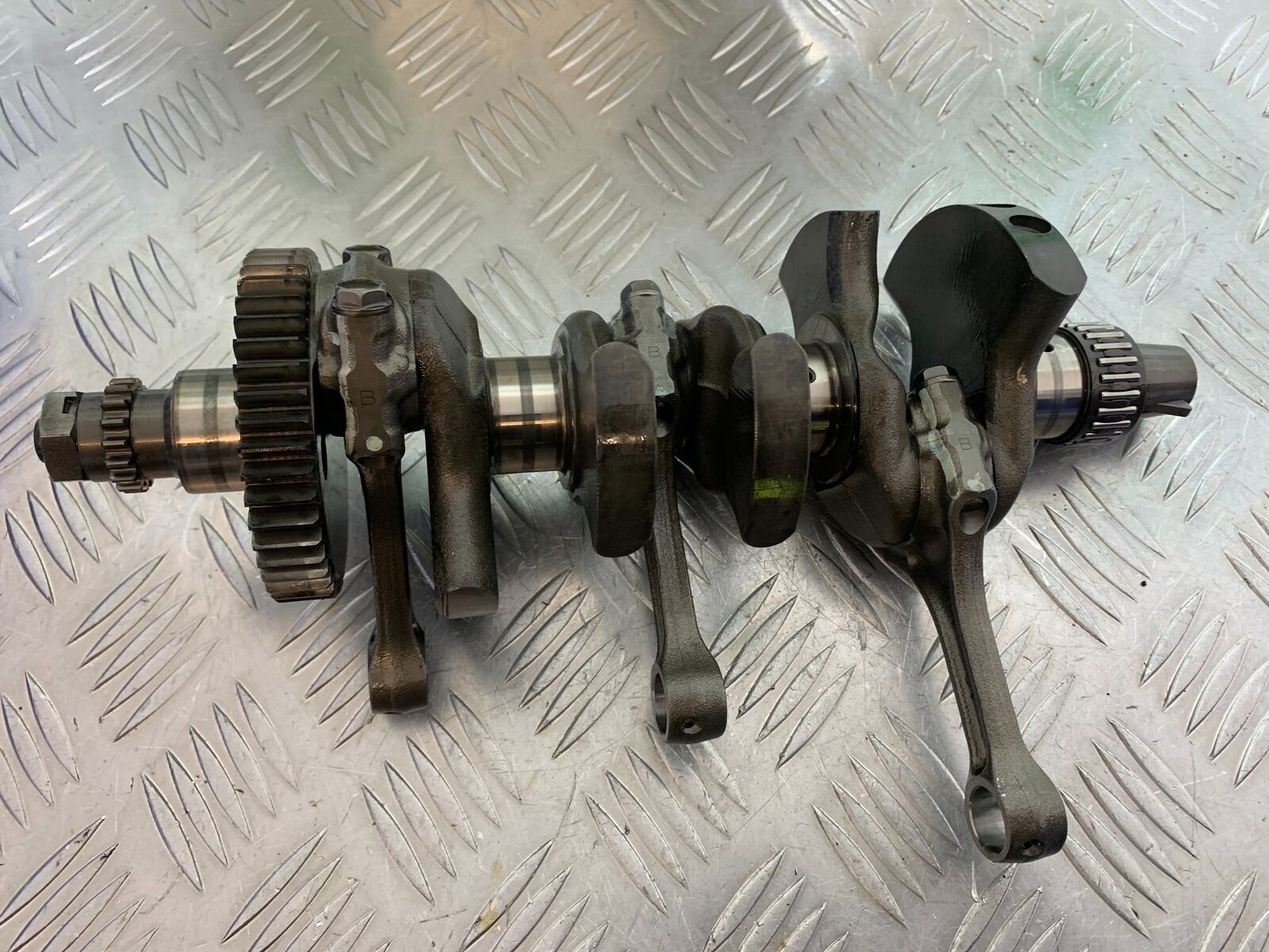 TRIUMPH 765 STREET TRIPLE RS CRANKSHAFT  YEAR 2018-2021 (STOCK 968)