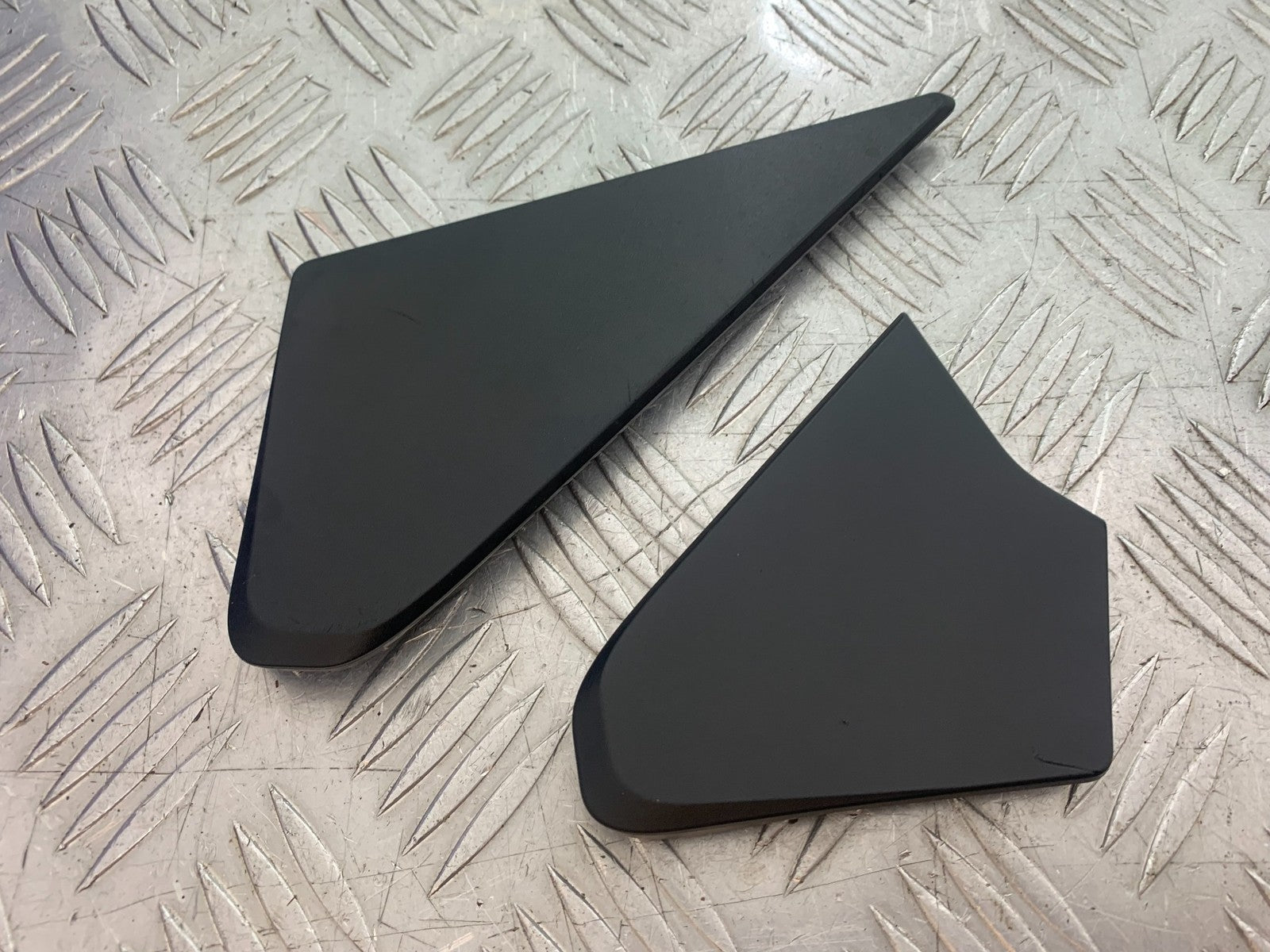 KTM 1290 SUPER DUKE R SUBFRAME INFILL COVERS   YEAR 2020-2024 (CMB1272)