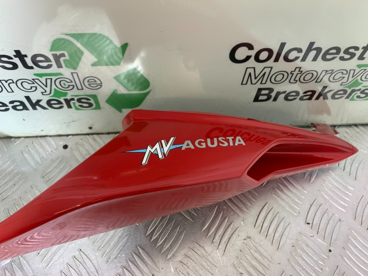MV AGUSTA 800 F3 LEFT SEAT PANEL   YEAR 2013-2016 (CMB1152)
