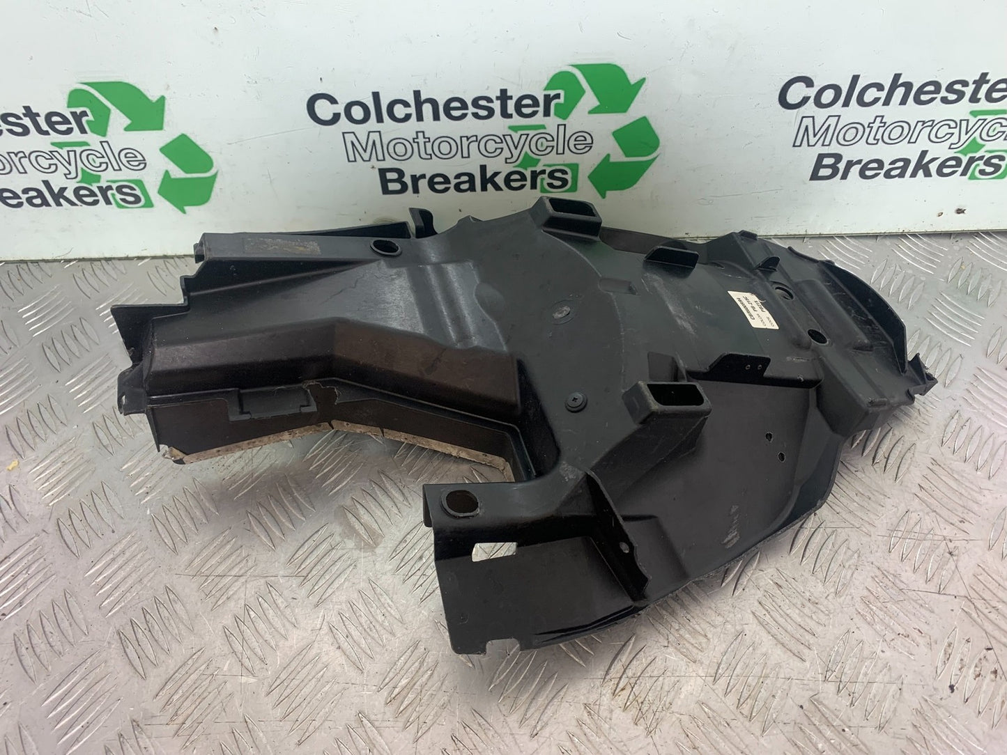 HONDA CBR600 CBR 600 RR UNDERTRAT    YEAR 2003-2004 CMB1173)