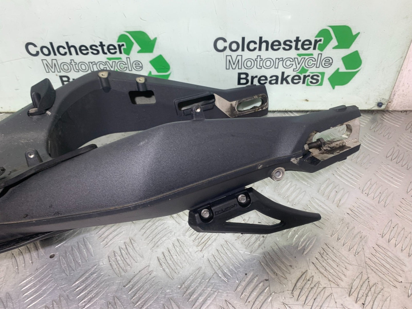 TRIUMPH 675 STREET TRIPLE SWINGARM 2013-2016 (CMB1186)