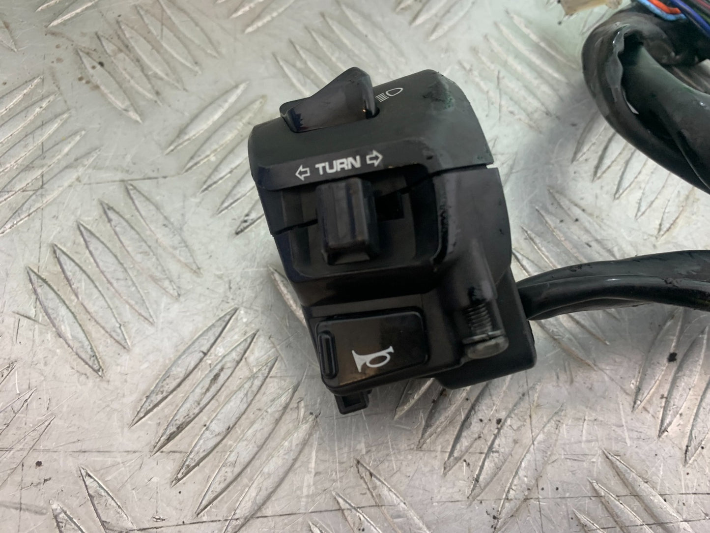 HONDA NT 700 V DEAUVILLE LEFT SWITCH GEAR   YEAR 2006-2011 (CMB1211)
