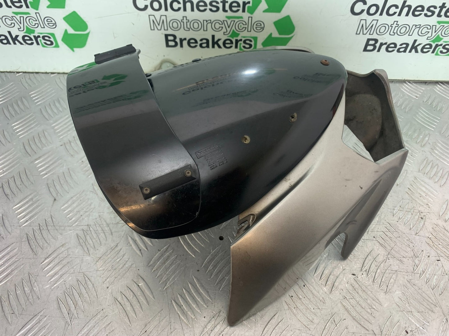 KAWASAKI Z750 Z 750 TOP FAIRING AND SCREEN  YEAR 2004-2006  (CMB1234)
