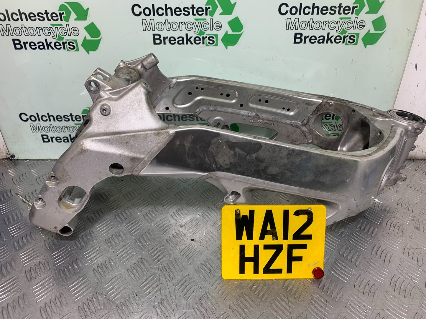 APRILIA RSV4 FACTORY FRAME REG LOG BOOK  YEAR 2009-2012 (CMB1224)